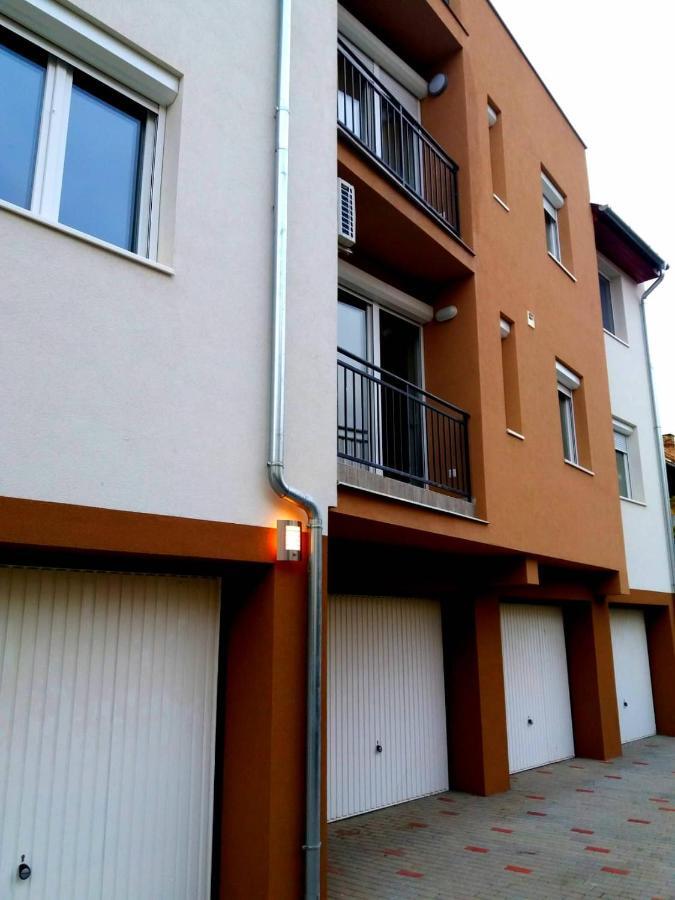 Olga Apartman Szeged Luaran gambar